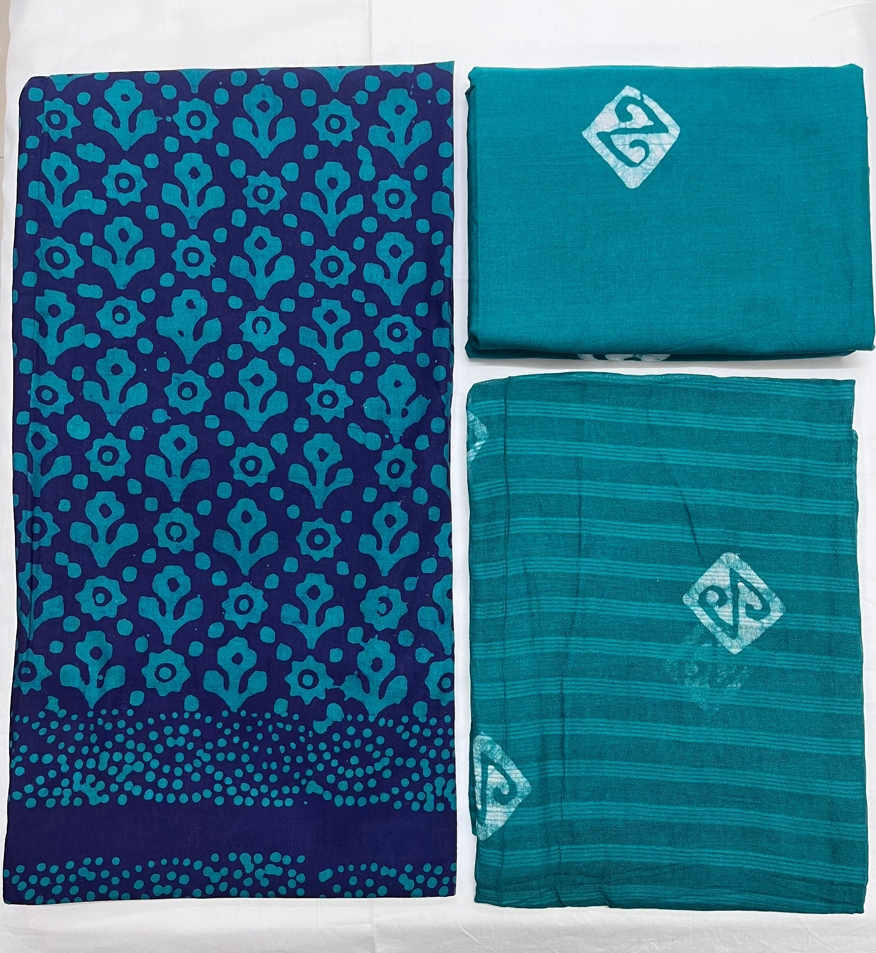 Unstitched 3 Piece - Pure Cotton Handblock Batik Suit