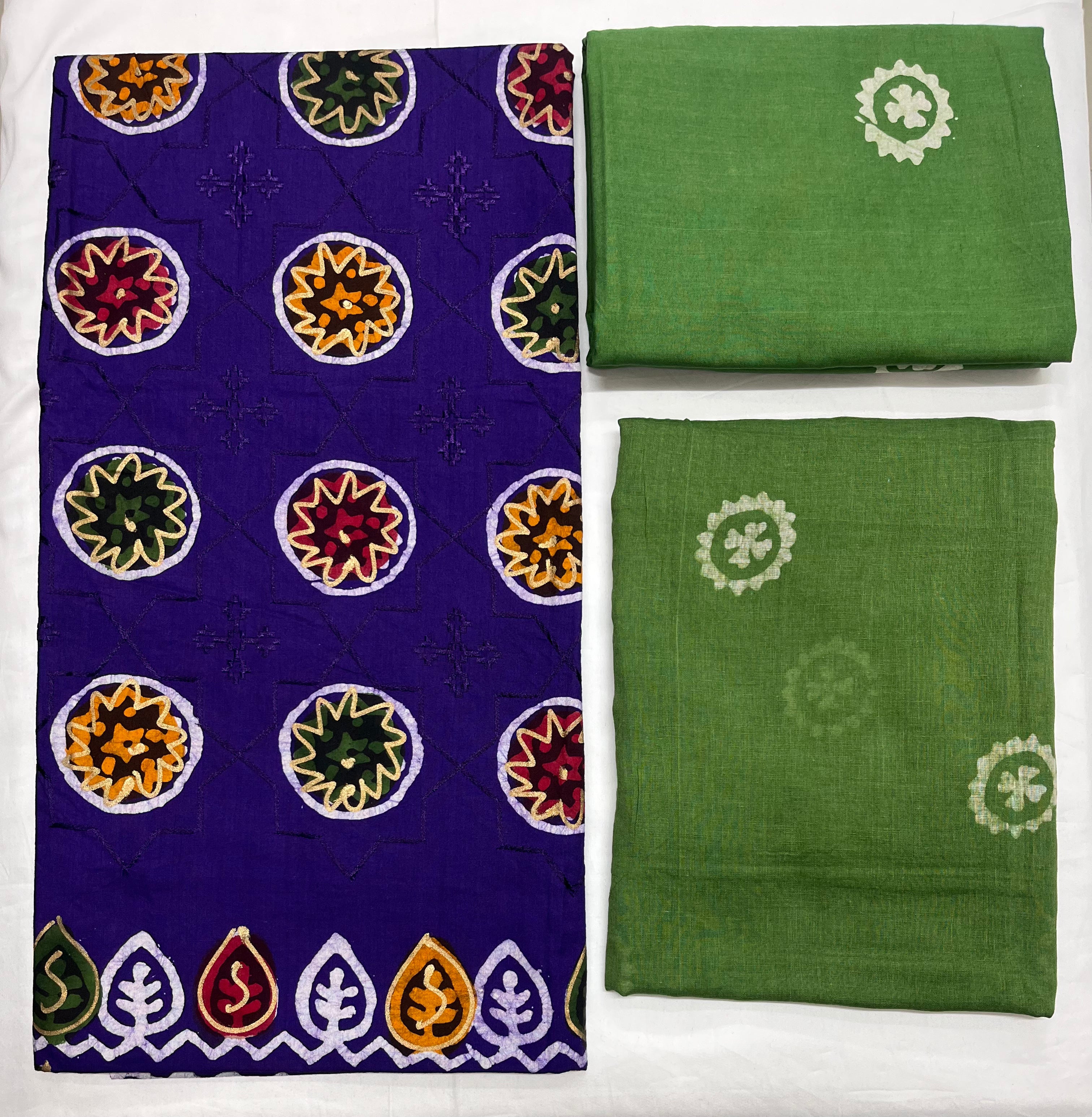 Unstitched 3 Piece - Pure Cotton Handblock Batik Suit