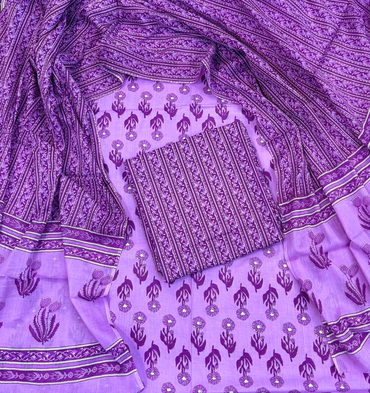 Unstitched 3 Piece - Pure Cotton Handblock Print Suit