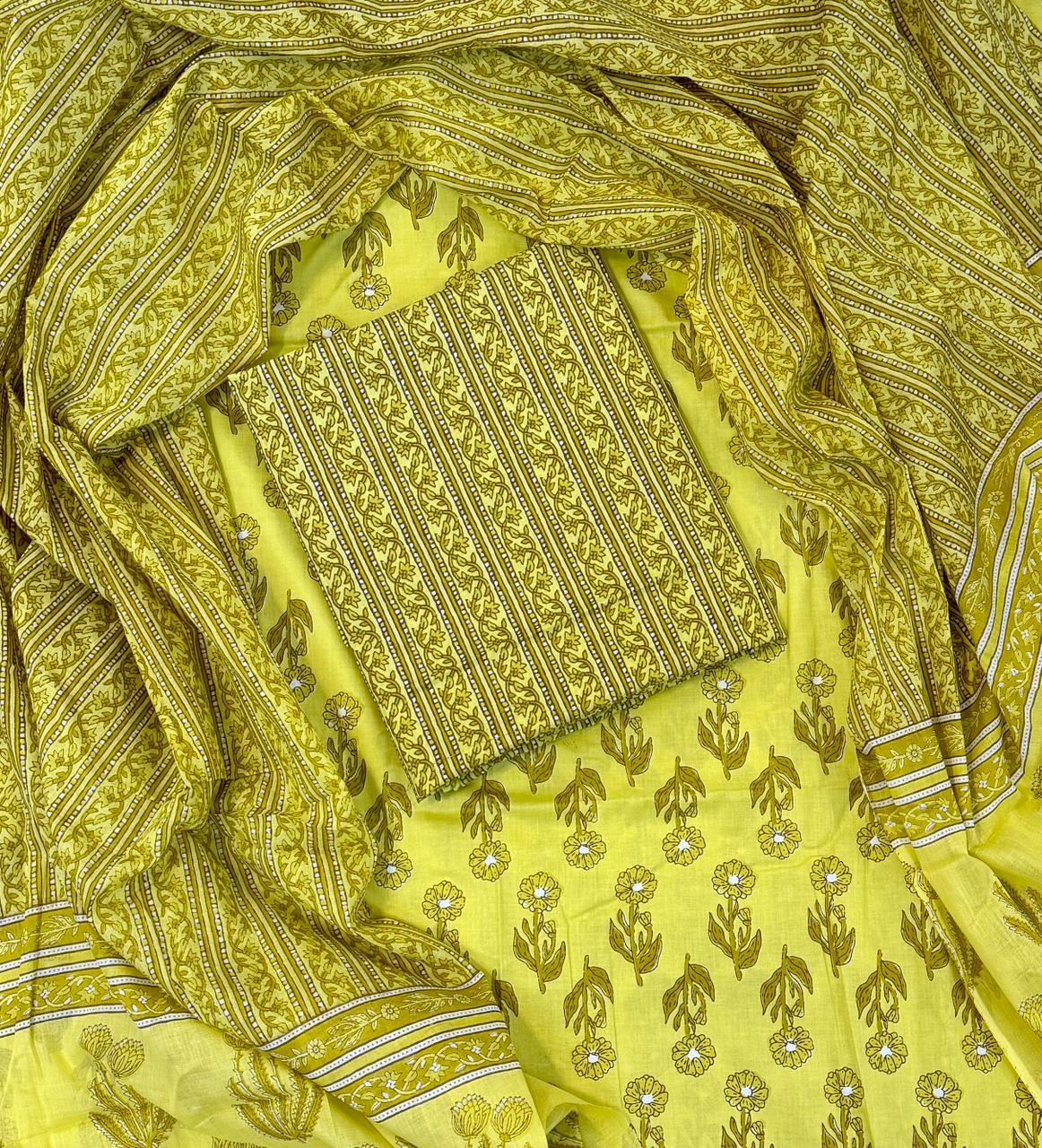 Unstitched 3 Piece - Pure Cotton Handblock Print Suit